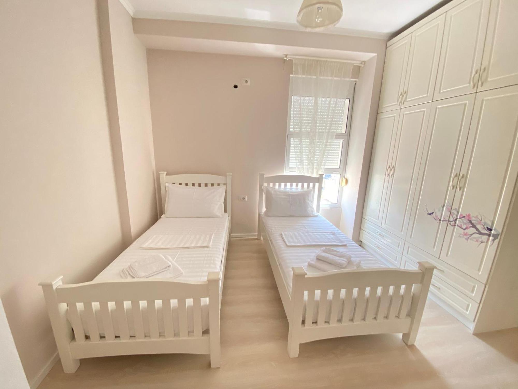 Amarilis Luxury Apartments ซารานเดอ ภายนอก รูปภาพ